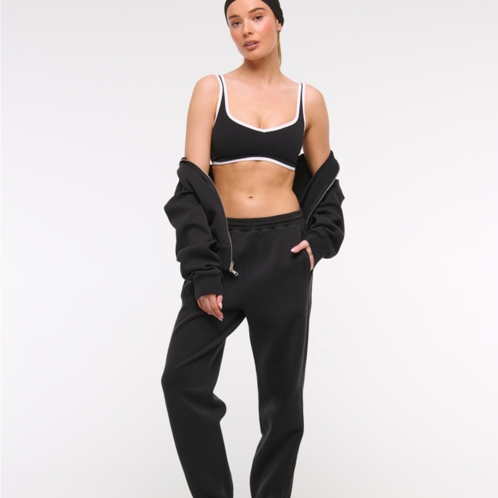 NWT Abercrombie YPB neoKNIT MAX Mid rise cinched pant joggers SP Black